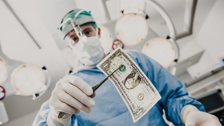 Chi phí cắt trĩ nội phụ thuộc phần lớn vào phương pháp phẫu thuật